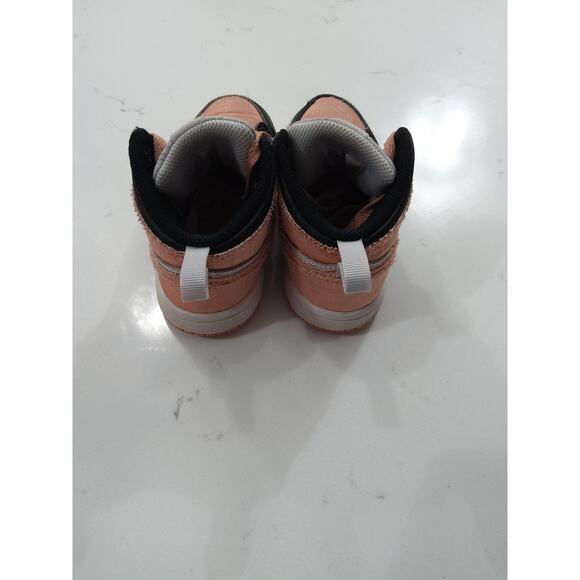 Nike Air Jordan Retro 1 mid light matter athletic size 8 kids Outdoor - Picture 5 of 8